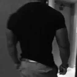 ثلاثيني 
